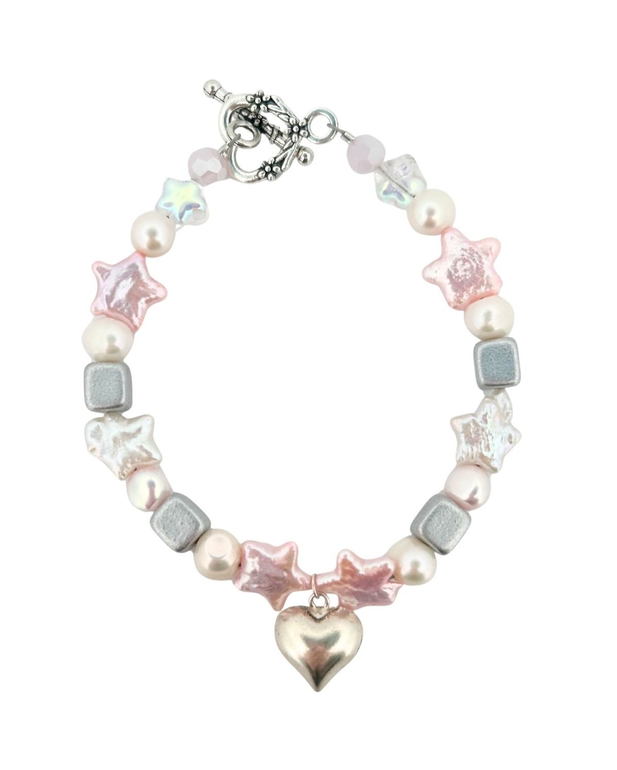 Gelang manik manik wanita