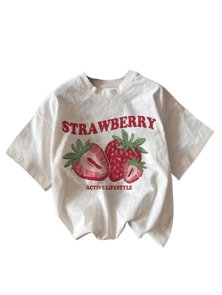 Kaos putih gambar strawberry wanita